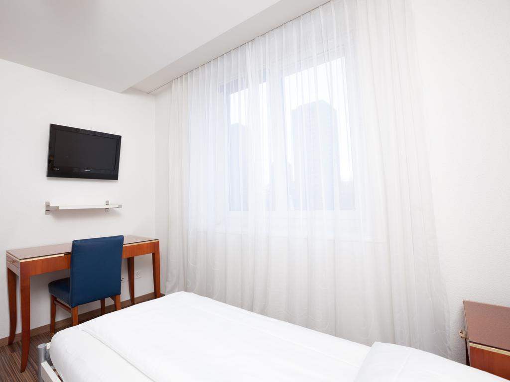Swiss Star Marc Aurel - Self Check-In Apartment Zurich Phòng bức ảnh