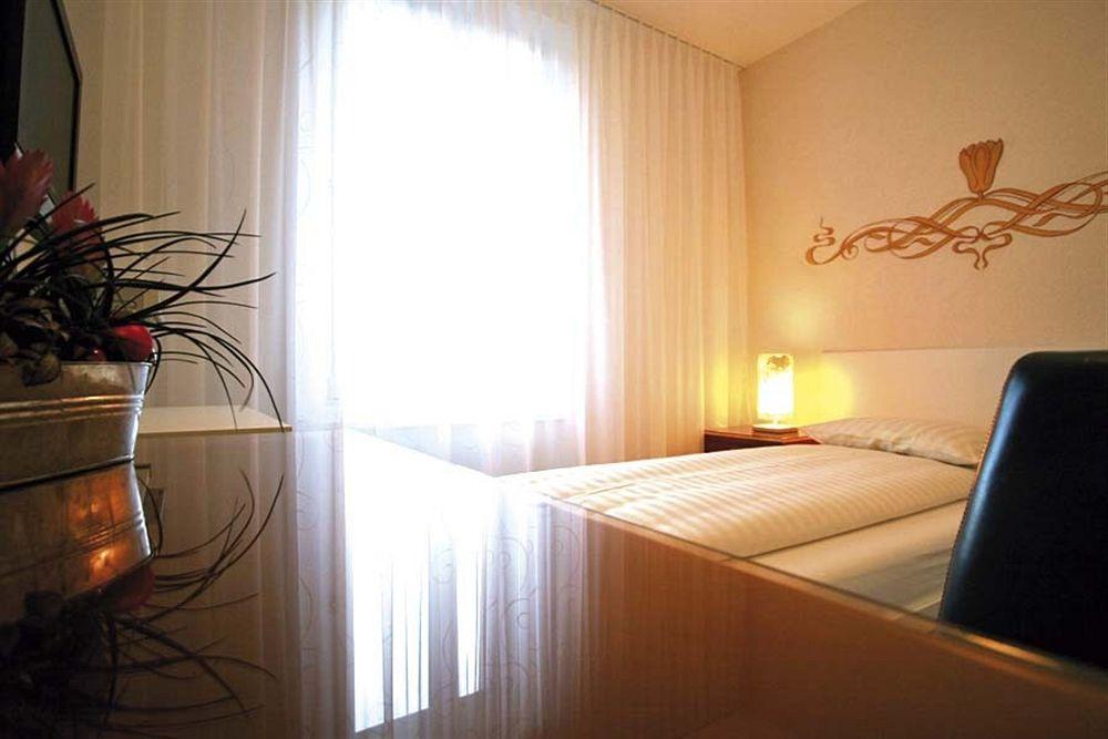 Swiss Star Marc Aurel - Self Check-In Apartment Zurich Ngoại thất bức ảnh