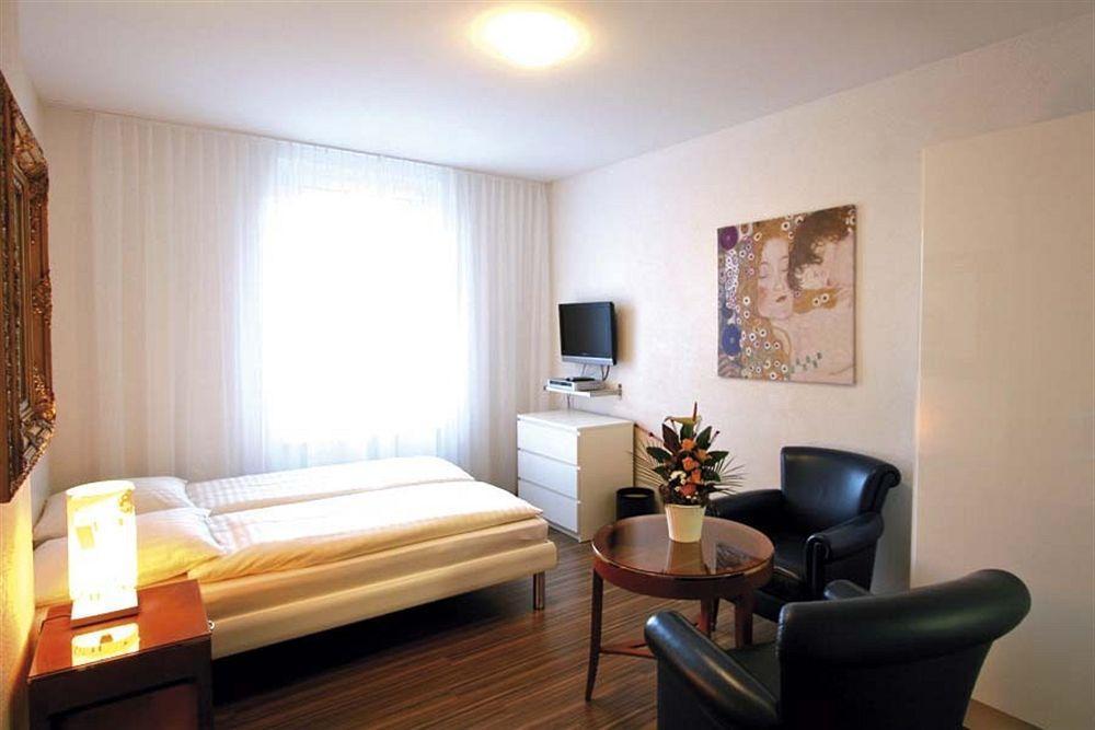 Swiss Star Marc Aurel - Self Check-In Apartment Zurich Ngoại thất bức ảnh